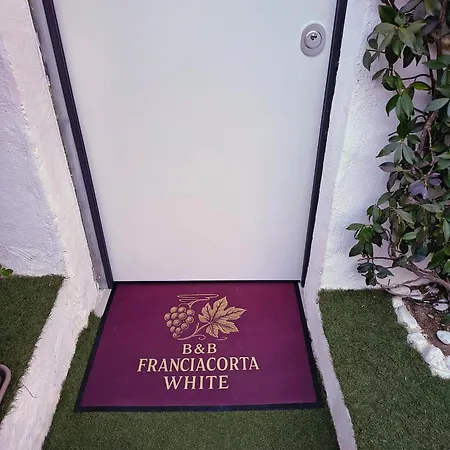 Franciacorta White Bed & Breakfast 3*